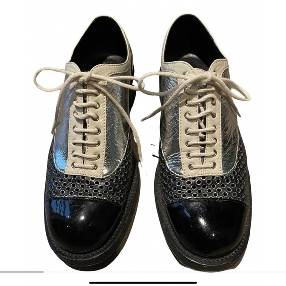 Chanel derby/ lace up Oxford 37 - Picture 1 of 4